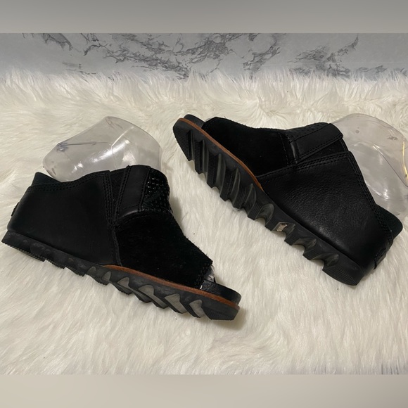 Sorel Wedges - Picture 2 of 7